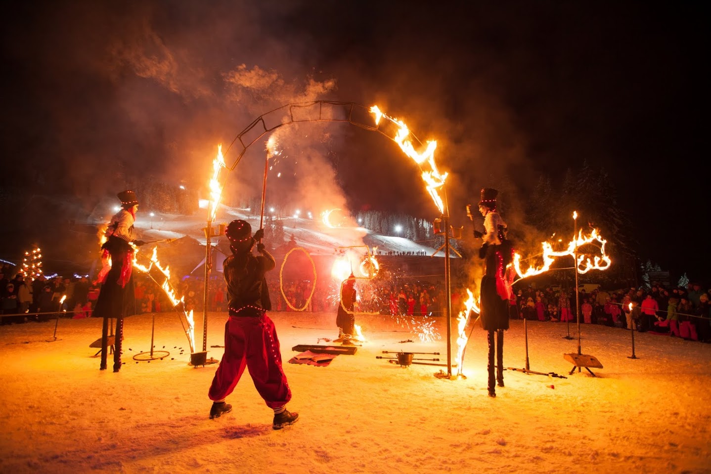 Tulennielijät hiihtokeskuksessa